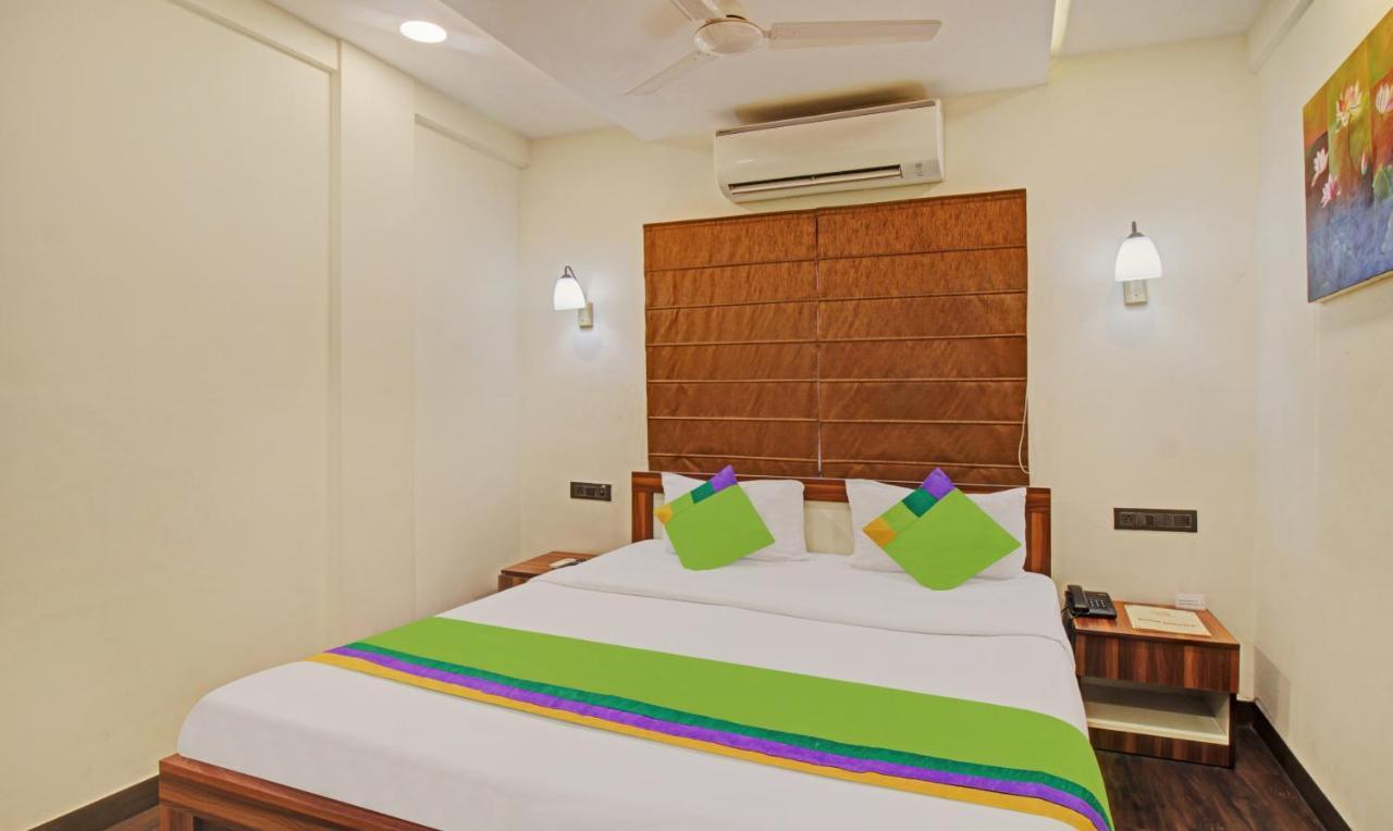 Hotel Treebo The Boss Rāipur Exterior foto