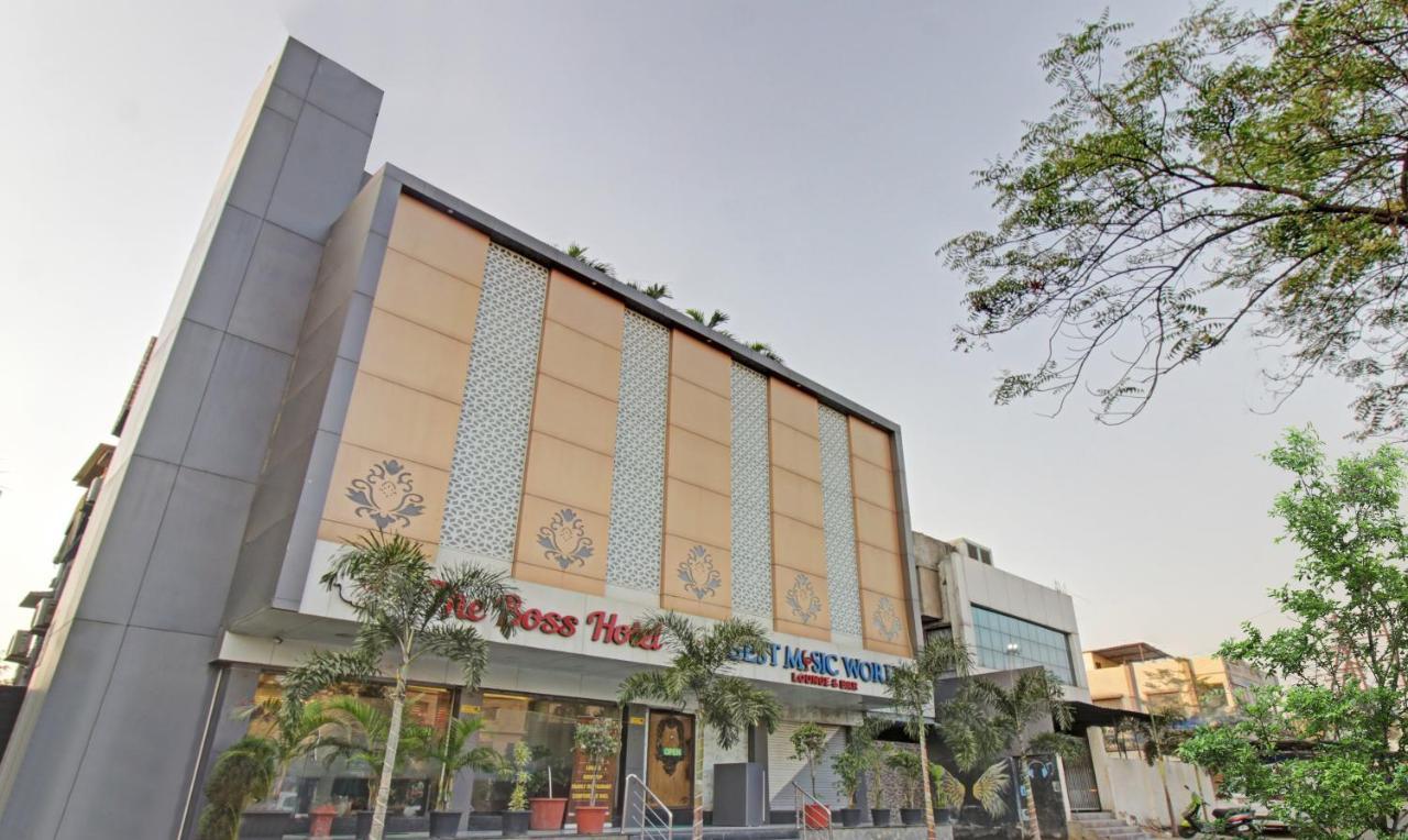 Hotel Treebo The Boss Rāipur Exterior foto