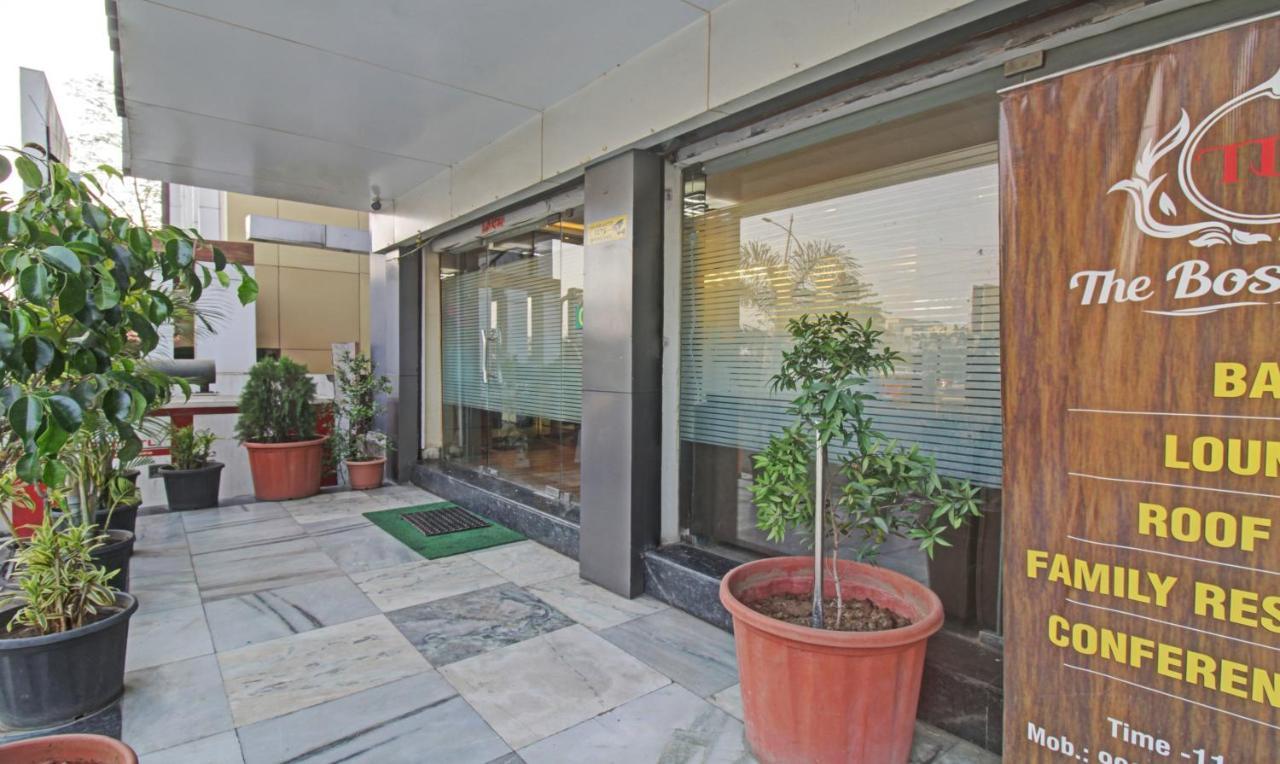 Hotel Treebo The Boss Rāipur Exterior foto
